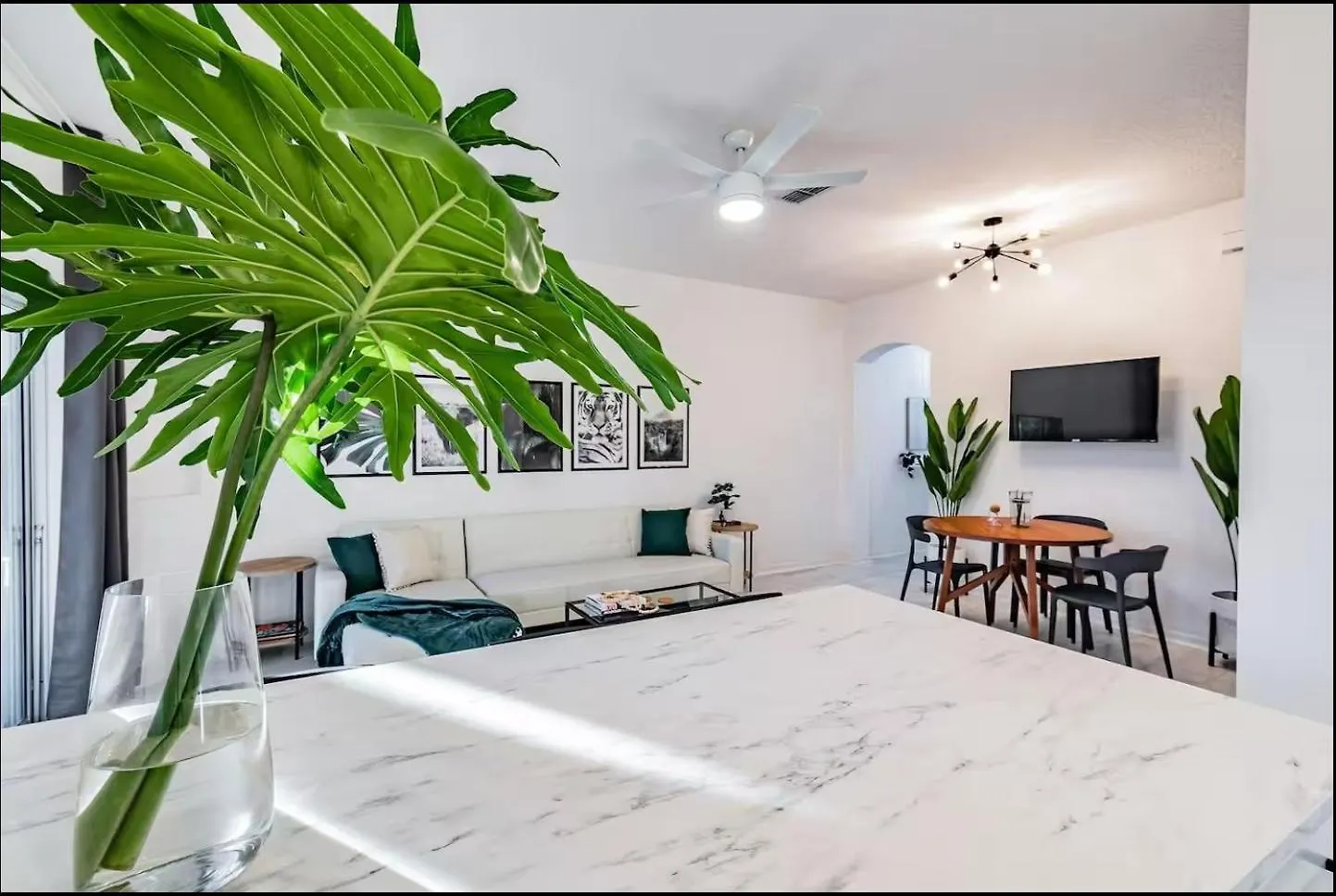 Guest house Regal Palms Resort Townhouse - Pool Waterslide More Davenport United States